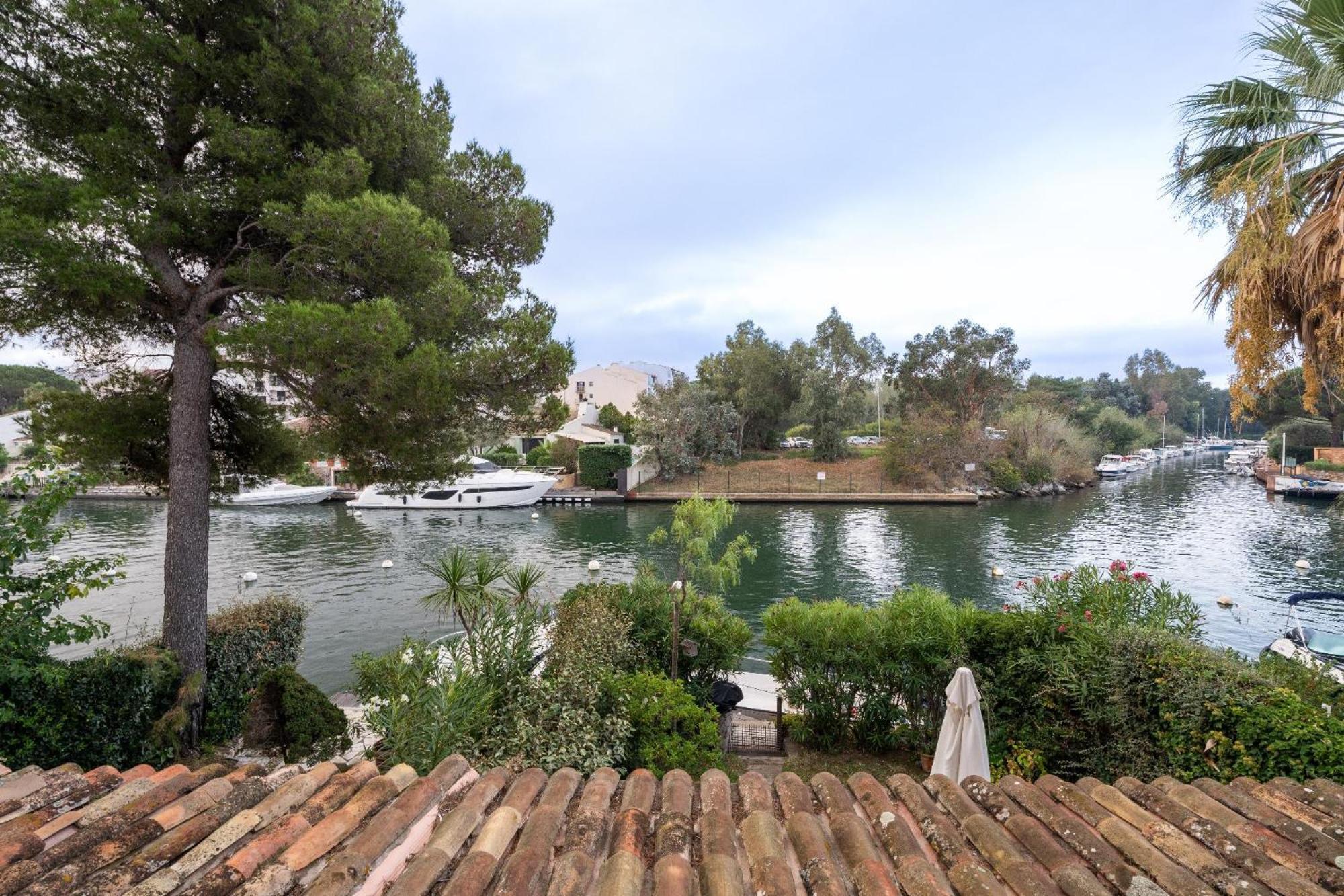 Apartamento La Petite Venise Grimaud Exterior foto